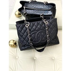 Chanel Women Pre-Loved Bag Very Good Condition